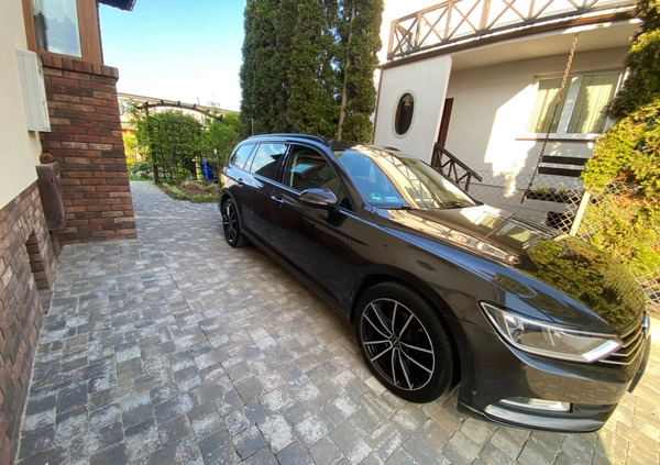 Volkswagen Passat cena 39999 przebieg: 320000, rok produkcji 2015 z Wejherowo małe 301